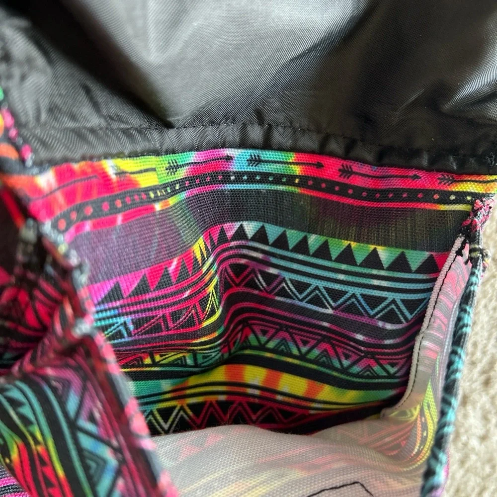 Colorful Patterned Backpack - Picture 5 of 8
